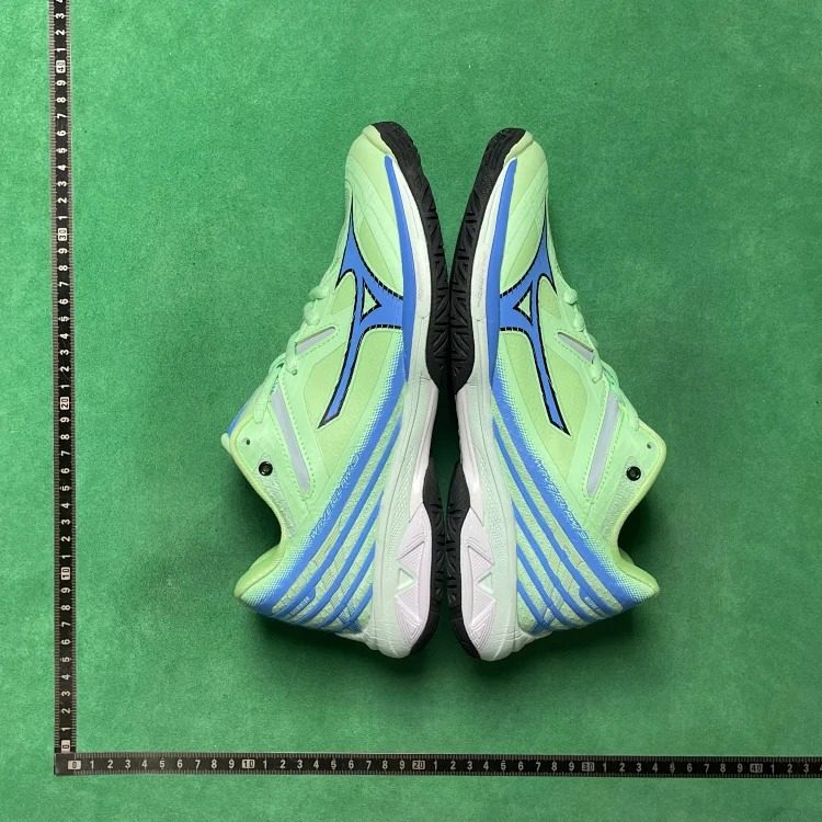 B7D fashionable and comfortable training shoes image 5