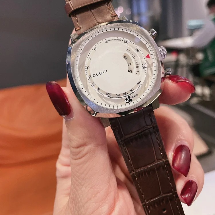 Gucci ➖ Grip series watch