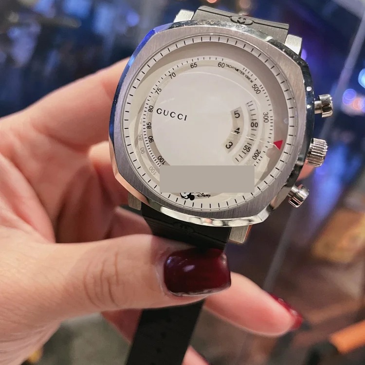 Gucci ➖ Grip series watch