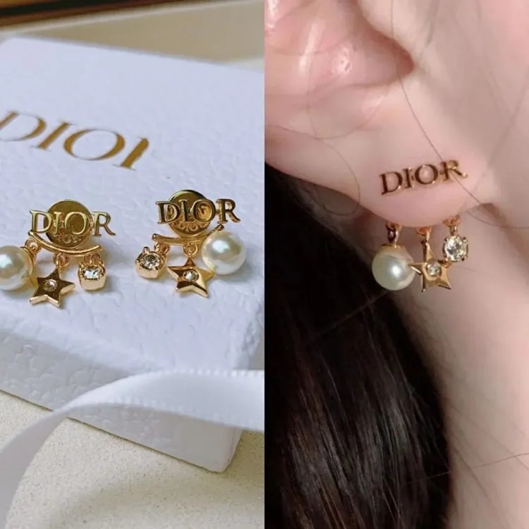 Baby's same style D Xiaodi's pearl retro niche star earrings light luxury sterling silver love CD tassel earrings for women