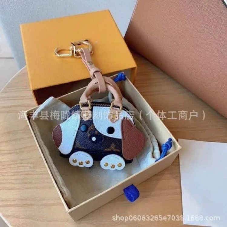 Small clothes crossbody chain bag, fashionable and trendy personalized crossbody bag, foreign style funny jacket, shoulder bag, ready for sale