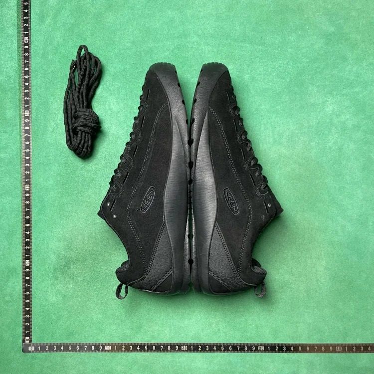 Wear-resistant and breathable low-cut hiking shoes B0D