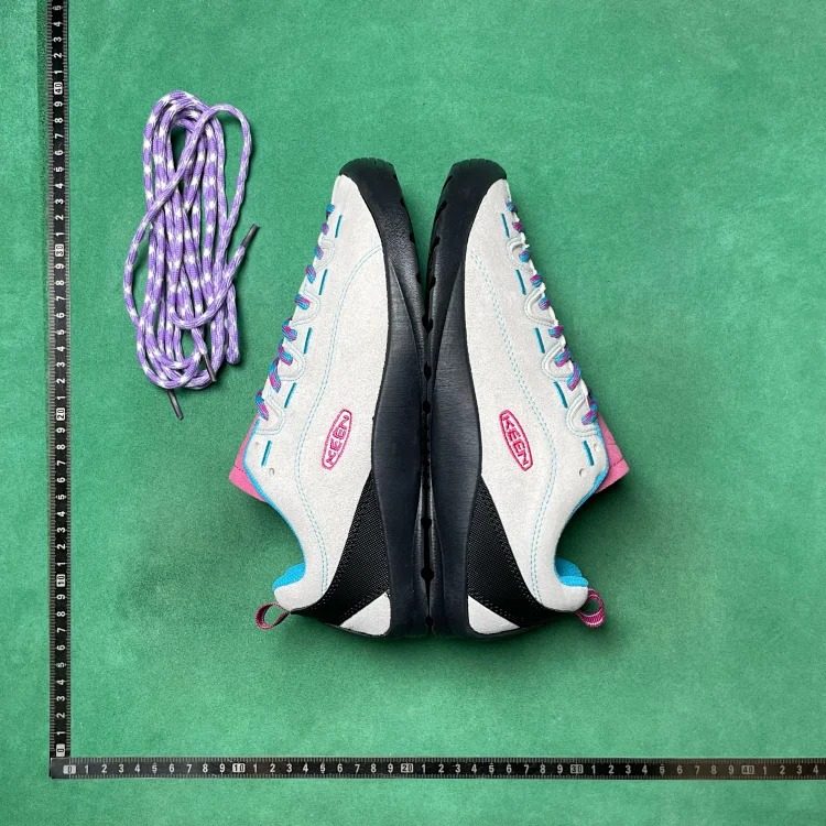 Wear-resistant and breathable low-cut hiking shoes B0D