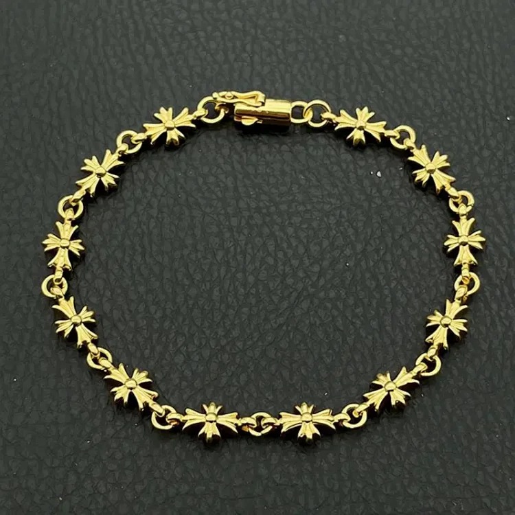 Chrome Hearts Chaoxuan Crow Heart Retro Thick Letter Bracelet Dice Scout Flower Cross Flower Ball Full Flower Diamond Gold Bracelet image 2