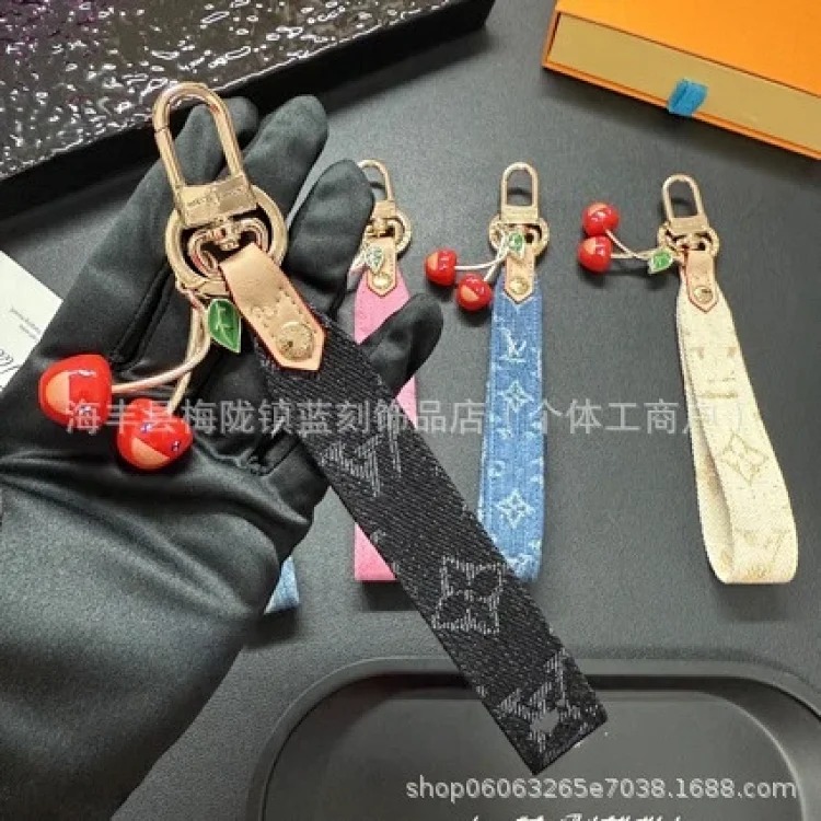 New style cherry denim pattern keychain, fashionable light luxury gift pendant manufacturer, dropshipping