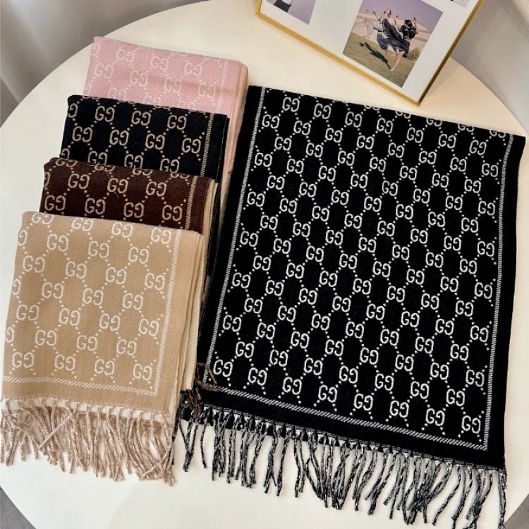 GU's new trendy scarf-CY