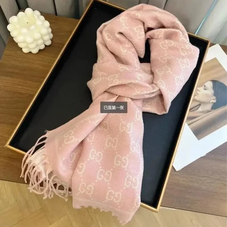 GU's new trendy scarf-CY image 2