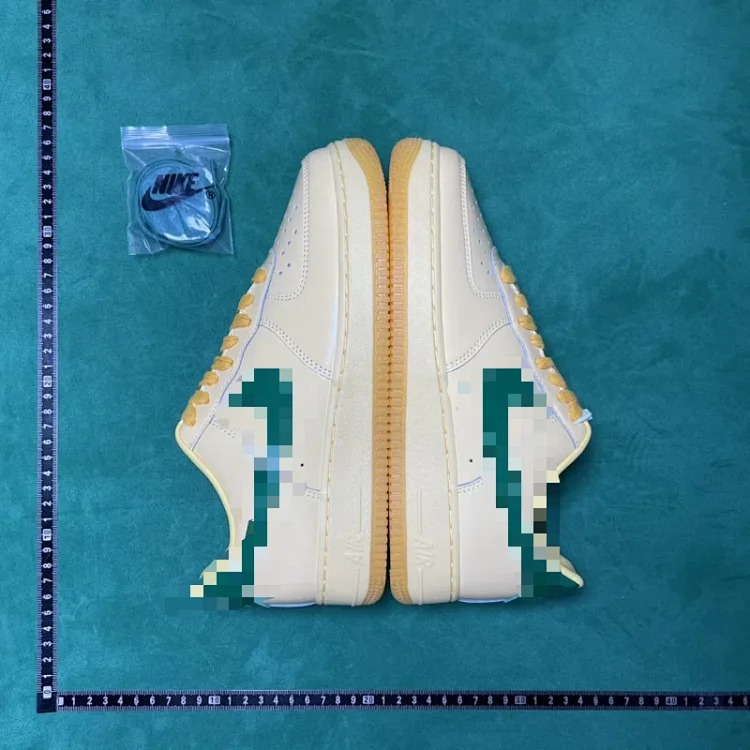 Sports fashionable low-cut sneakers B5D