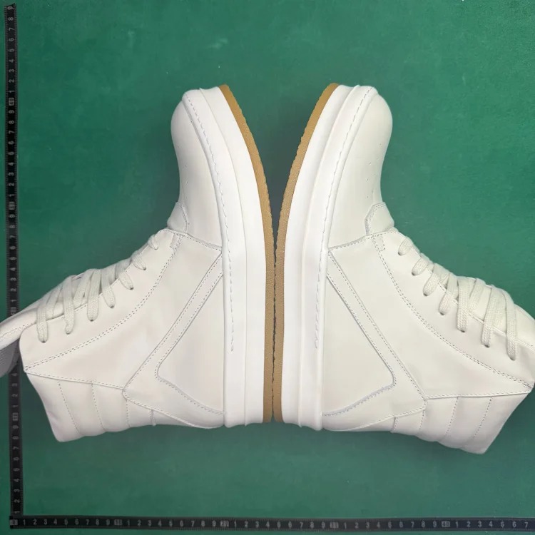 (Customized models are shipped in 3-7 days) TT 6 round toe lace-up flat sneakers