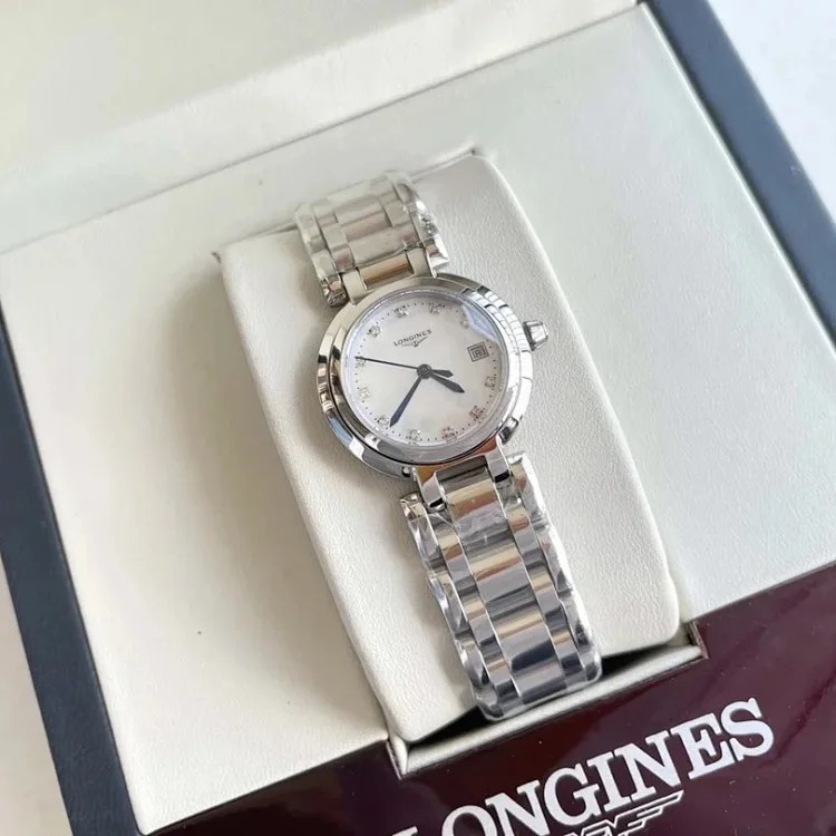 M1￥520-750 Fashionable and versatile watch