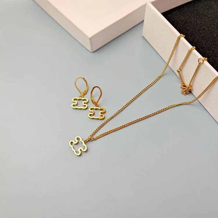 Celine Simple Arc de Triomphe Hollow Logo Necklace French Light Luxury Cold Style Earrings Blogger's Same Style Versatile Necklace for Women