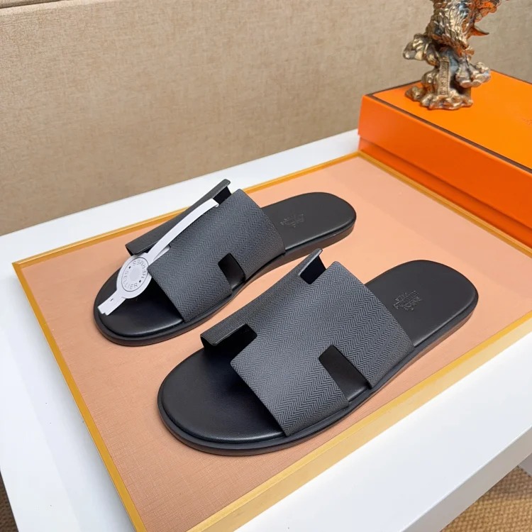 Classic Men's H1:1 with full packaging