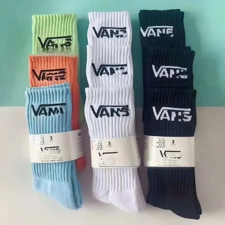VANS towel-soled socks, men's and women's high-top skateboard socks, classic black and white long-tube sports basketball socks, men's and women's trendy socks
