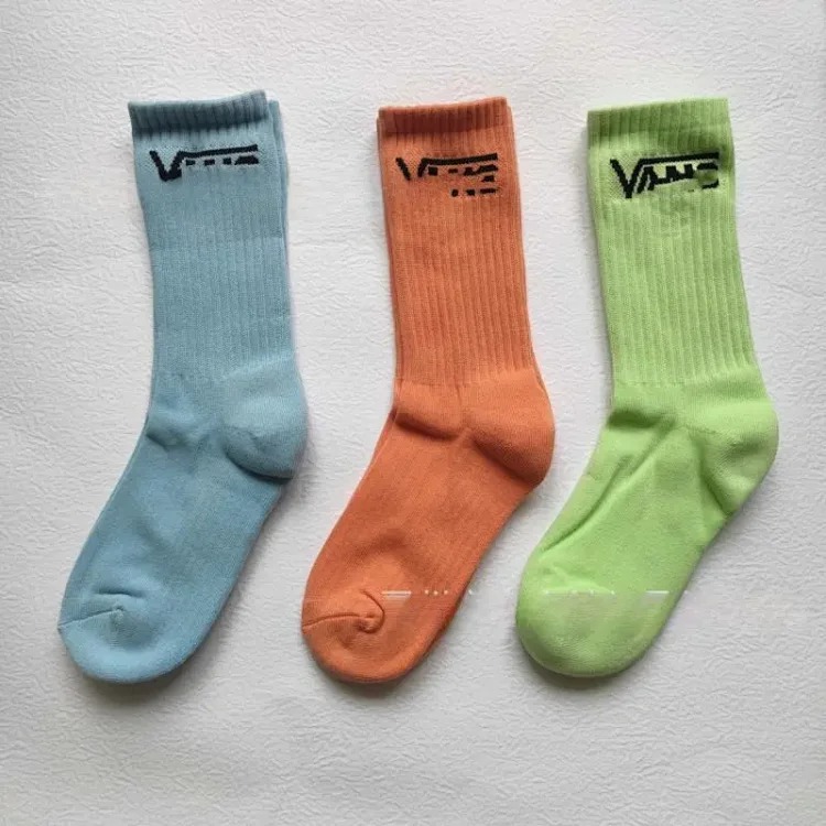 VANS towel-soled socks, men's and women's high-top skateboard socks, classic black and white long-tube sports basketball socks, men's and women's trendy socks