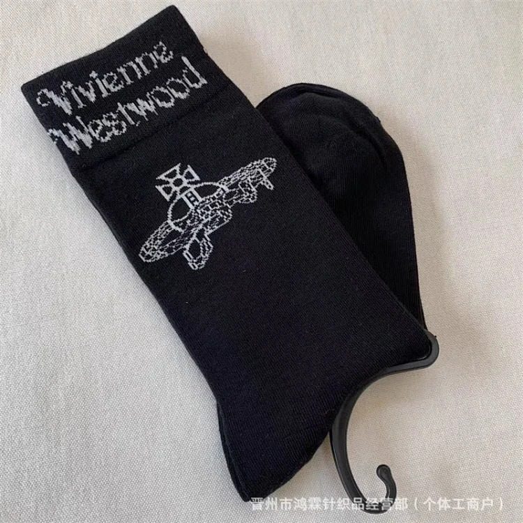 VWW Spring and Autumn Queen Mother's cloth label letters medium high tube fashion versatile trendy women's socks medium tube pile socks ins trendy socks image 4