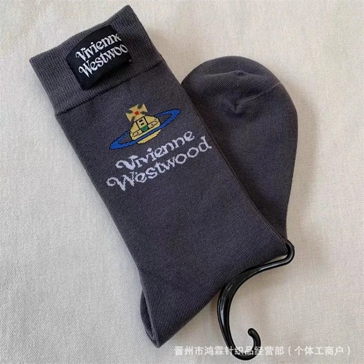 VWW Spring and Autumn Queen Mother's cloth label letters medium high tube fashion versatile trendy women's socks medium tube pile socks ins trendy socks image 5