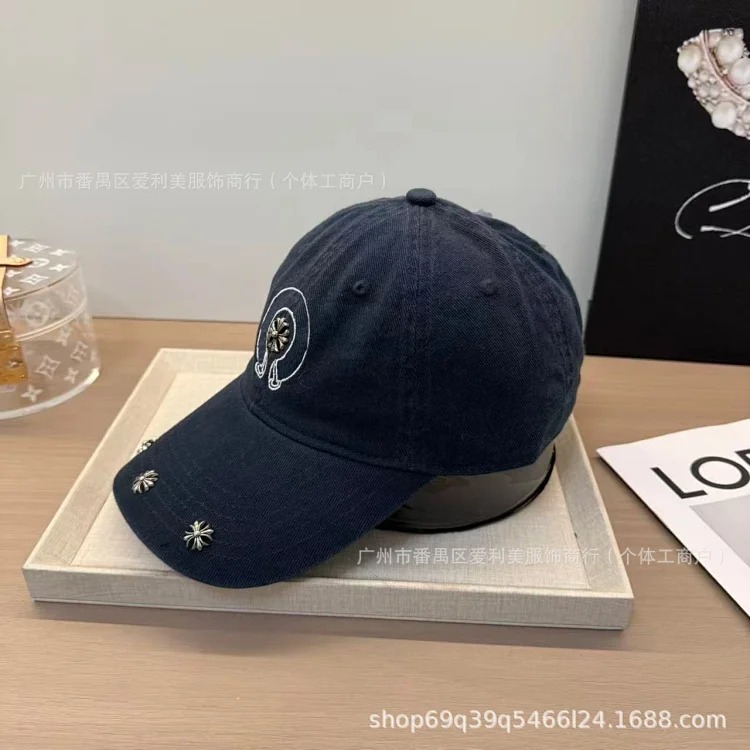 New hat women's face-showing small baseball cap outdoor fashion casual peaked hat sunshade baseball cap for men and women