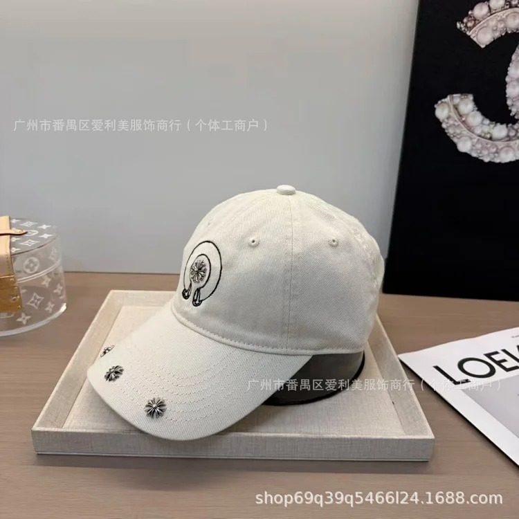 New hat women's face-showing small baseball cap outdoor fashion casual peaked hat sunshade baseball cap for men and women