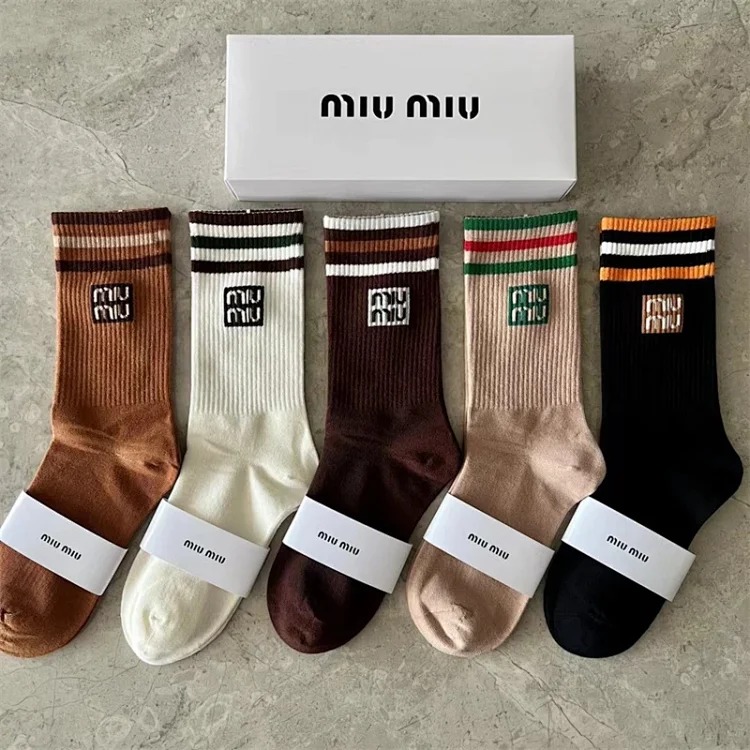 MIUMIU high-top four-season gift box high-quality women's socks Miu Miu long-tube cotton breathable and comfortable pile socks