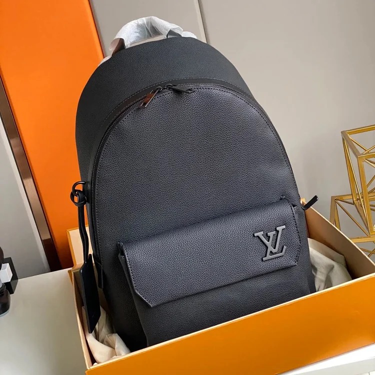 L～Discovery Backpack 1:1 original leather pattern, feel free to compare with other inferior quality ones on the market image 6