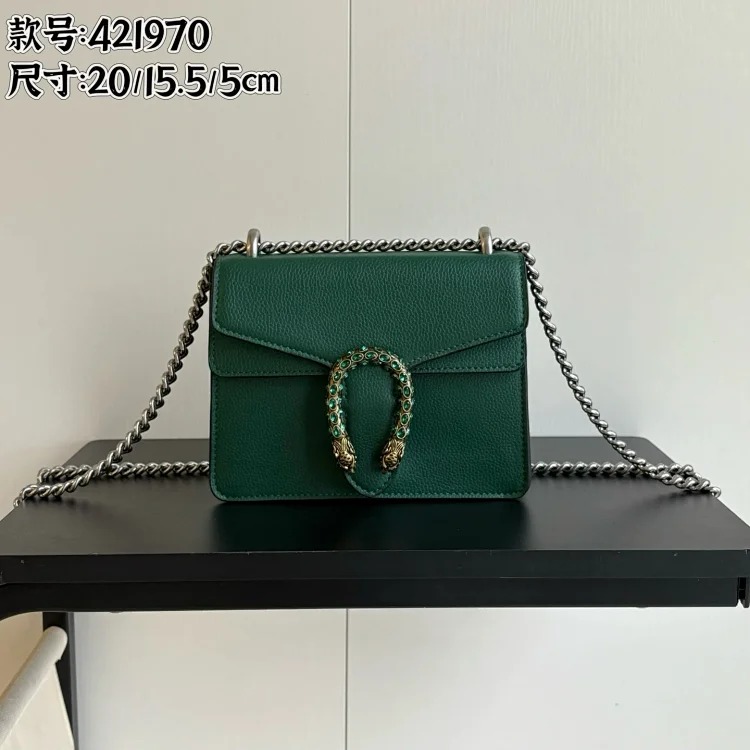 GUCCI crossbody bag image 4