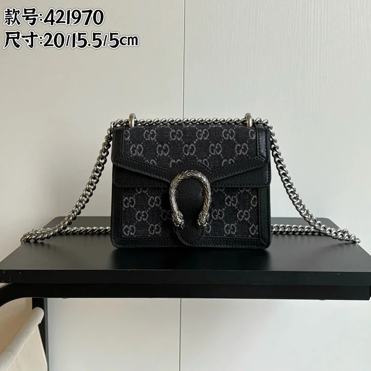 GUCCI crossbody bag image 6