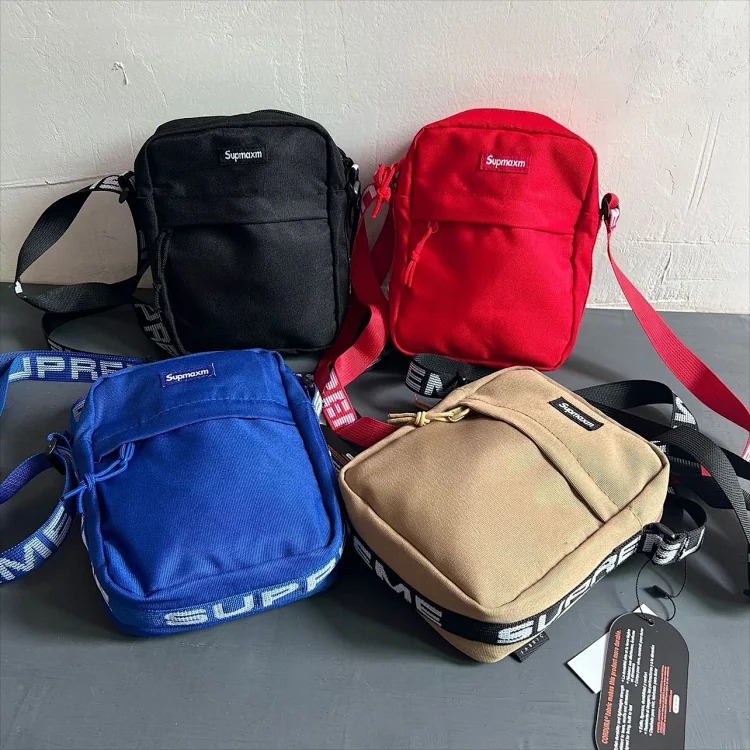 Sup 018ss single shoulder small square bag fashionable sports small bag men and women crossbody shoulder bag(pic1) Sup 018ss single shoulder small square bag fashionable sports small bag men and women crossbody shoulder bag