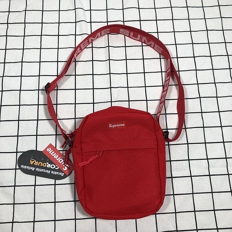 Sup 018ss single shoulder small square bag fashionable sports small bag men and women crossbody shoulder bag(pic5) Sup 018ss single shoulder small square bag fashionable sports small bag men and women crossbody shoulder bag