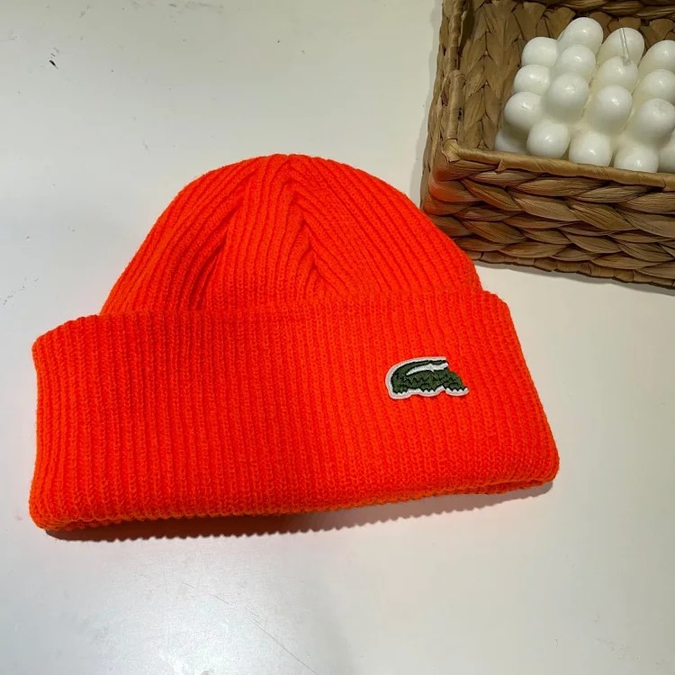 Crocodile fish knitted hat