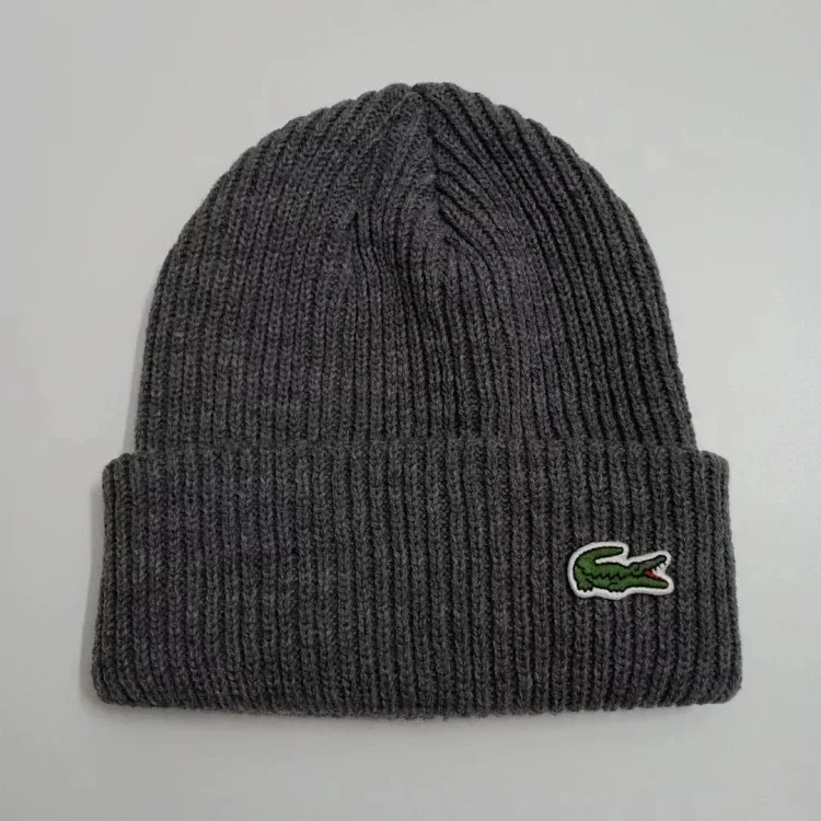 Crocodile fish knitted hat