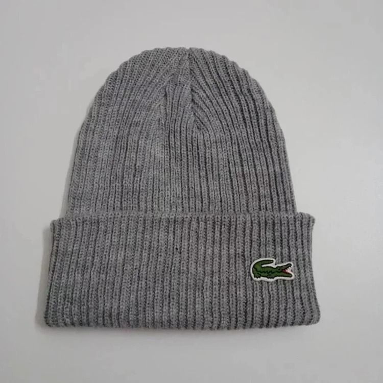 Crocodile fish knitted hat