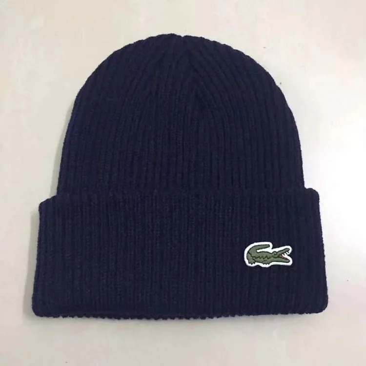 Crocodile fish knitted hat