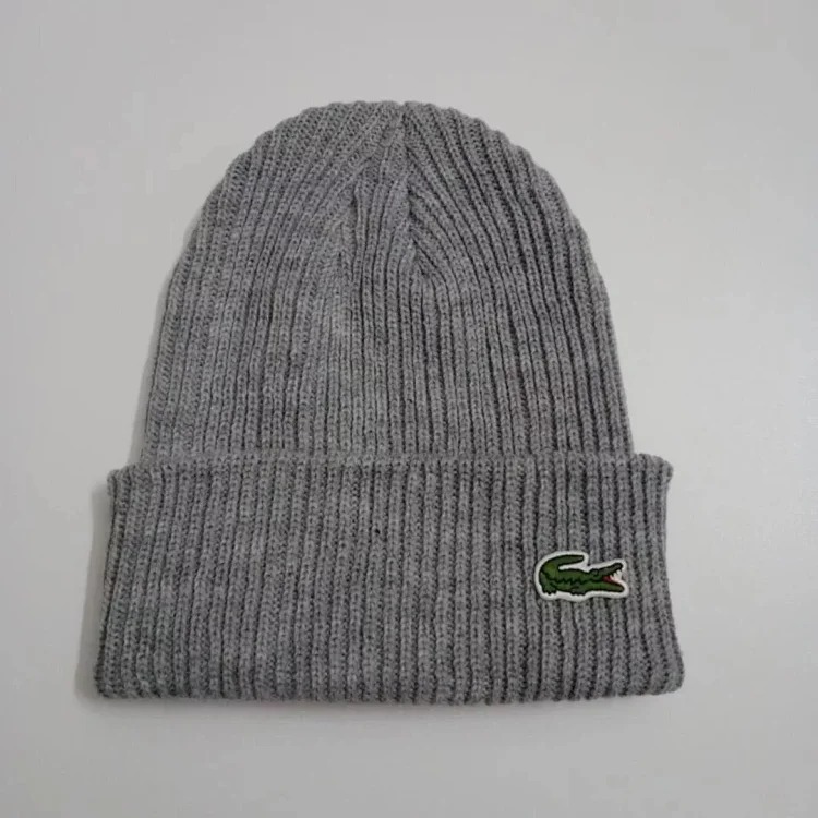 Crocodile fish knitted hat