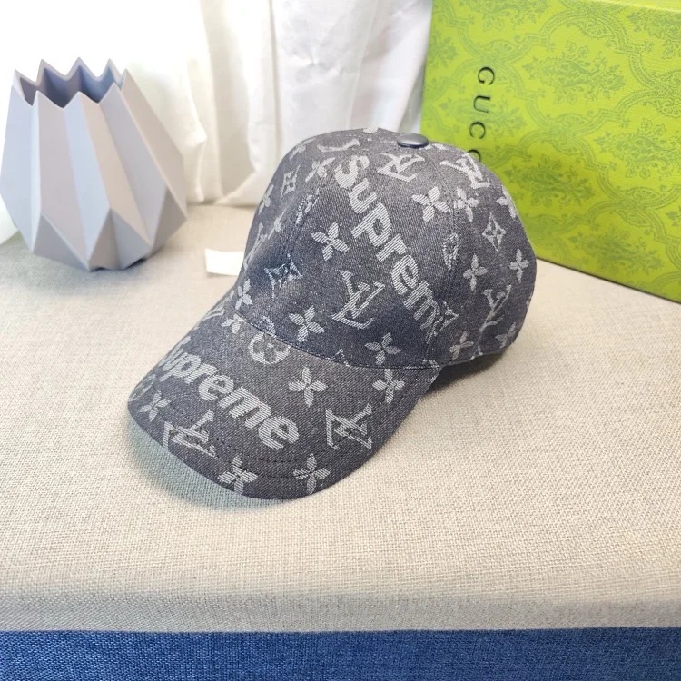 L baseball cap with box image 3