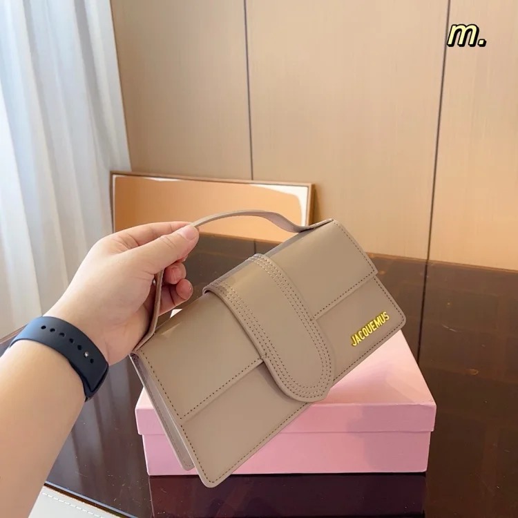 Jacq square bag 24x7x13