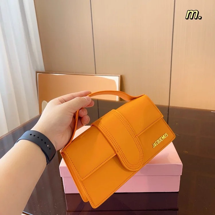 Jacq square bag 24x7x13