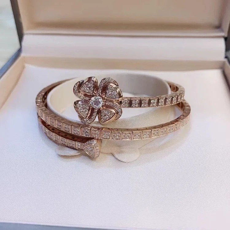 Cross-border European and American fashionable high Seiko gypsophila wind bracelet three-turn elastic time-travel full diamond bracelet