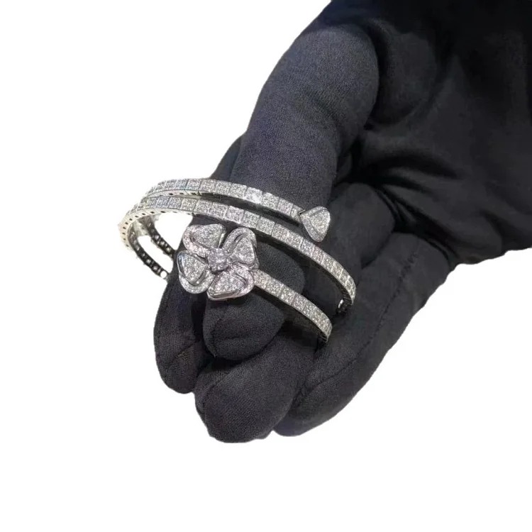 Cross-border European and American fashionable high Seiko gypsophila wind bracelet three-turn elastic time-travel full diamond bracelet