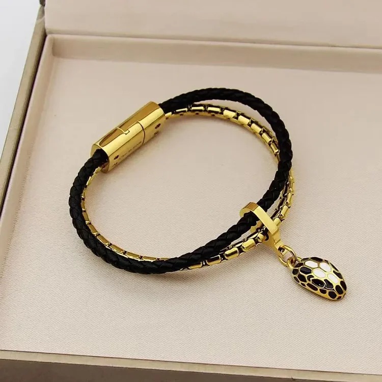 Year of the Snake Baojia's new double-layer bracelet for women classic snake head cowhide leather braided bracelet black agate white enamel pendant