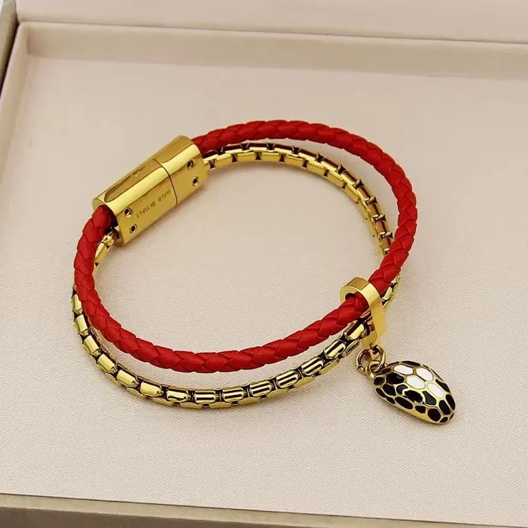 Year of the Snake Baojia's new double-layer bracelet for women classic snake head cowhide leather braided bracelet black agate white enamel pendant