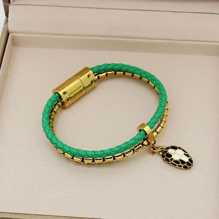 Year of the Snake Baojia's new double-layer bracelet for women classic snake head cowhide leather braided bracelet black agate white enamel pendant