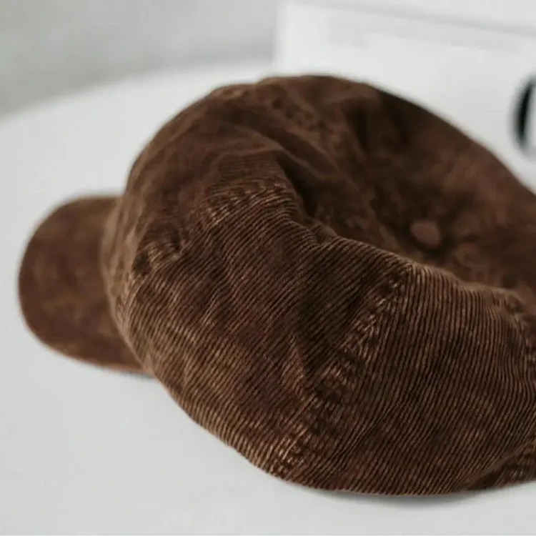 New style Japanese corduroy retro face-showing newsboy hat autumn and winter women's literary and casual simple sunshade painter hat trend