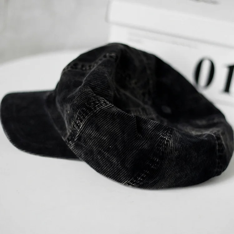 New style Japanese corduroy retro face-showing newsboy hat autumn and winter women's literary and casual simple sunshade painter hat trend