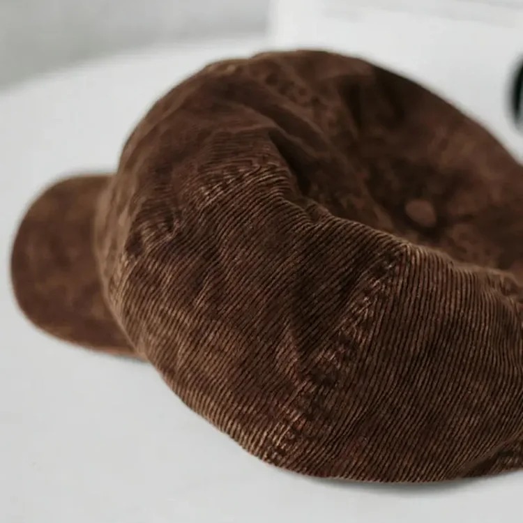 New style Japanese corduroy retro face-showing newsboy hat autumn and winter women's literary and casual simple sunshade painter hat trend