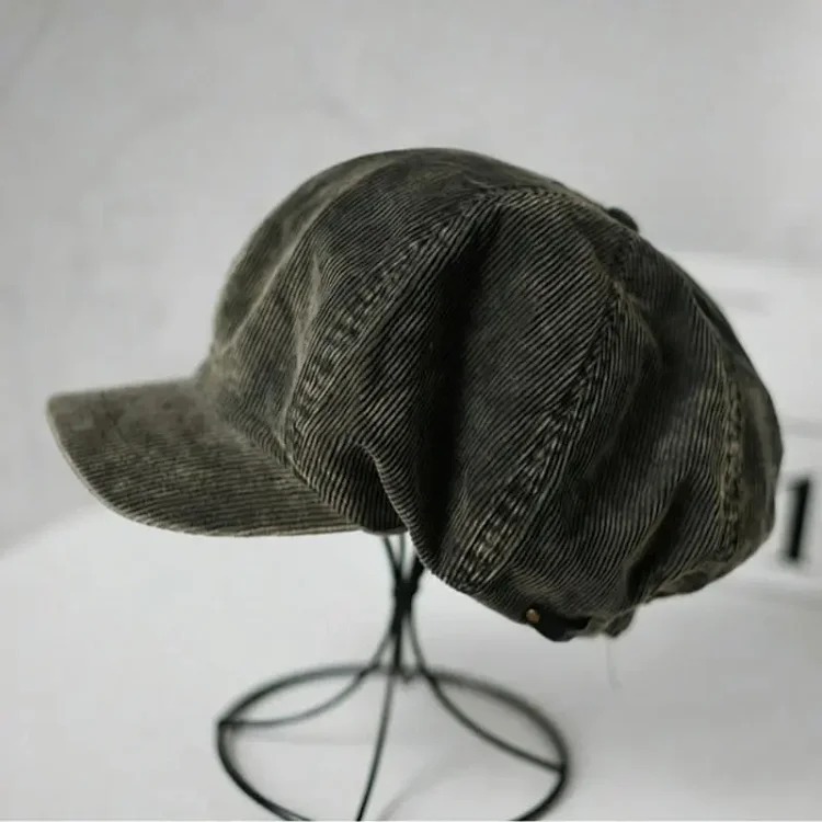 New style Japanese corduroy retro face-showing newsboy hat autumn and winter women's literary and casual simple sunshade painter hat trend