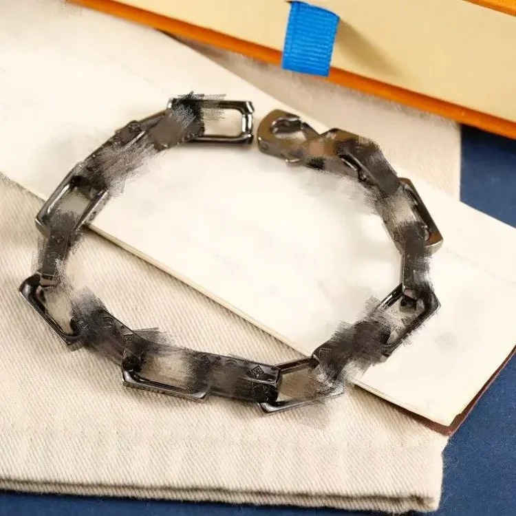 Cross-border e-commerce hot product bamboo quenching Cuban bracelet titanium steel retro hip-hop couple series color matching bracelet