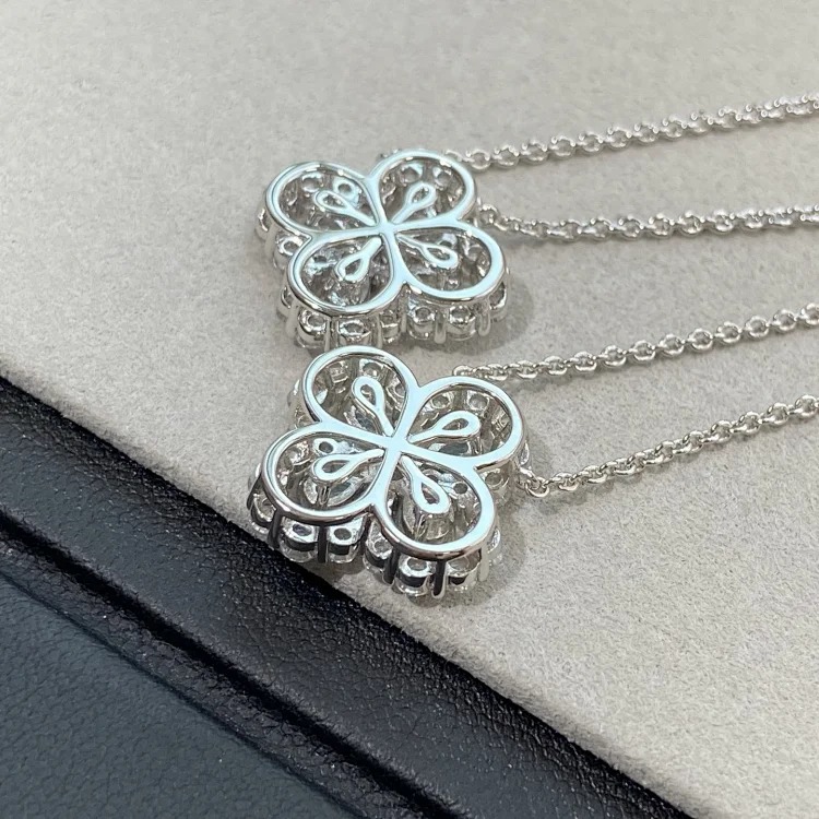 High necklace four-leaf clover necklace women's rose gold clavicle chain platinum large loop pendant manufacturer wholesale