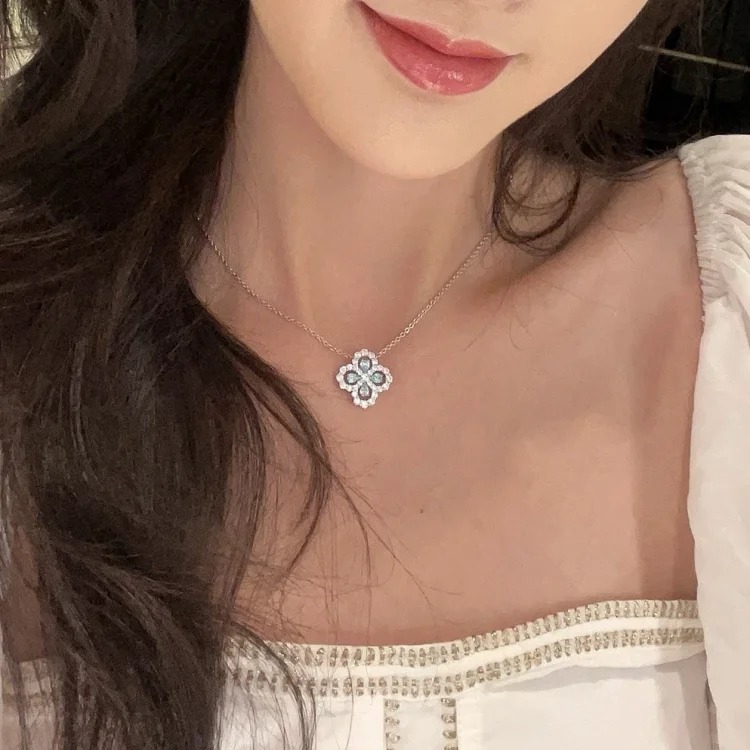 High necklace four-leaf clover necklace women's rose gold clavicle chain platinum large loop pendant manufacturer wholesale