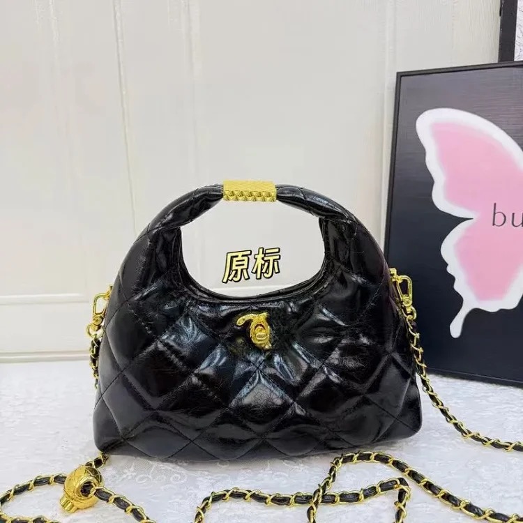 Small fragrant style chain bag, casual and simple large-capacity handbag, shoulder handbag, retro rhombus embroidery thread armpit bag