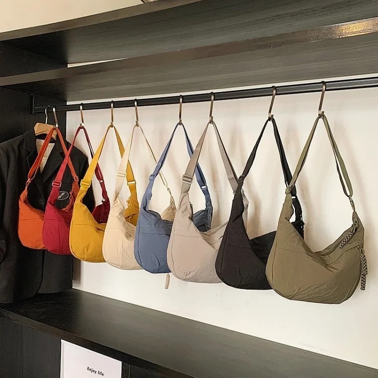 Crossbody dumpling bag women's new lightweight casual fashion crossbody best-selling women's bag Korean niche commuter shoulder bag